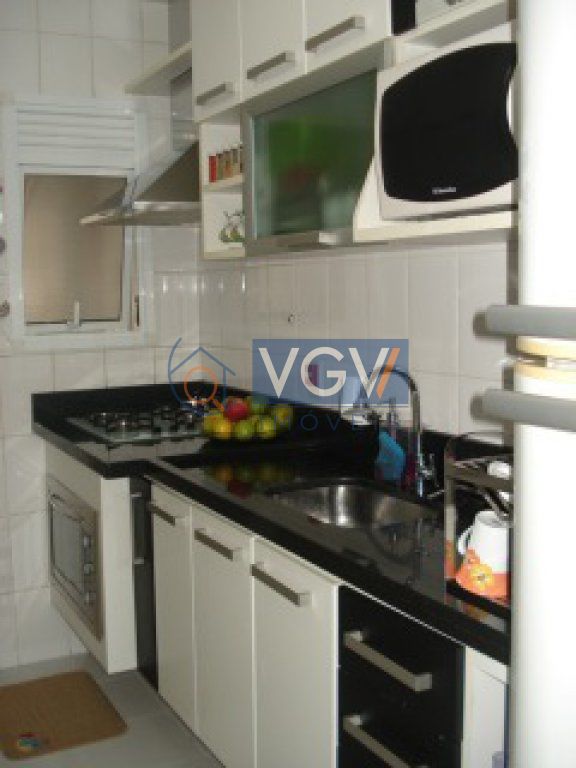 Apartamento à venda com 3 quartos, 60m² - Foto 7