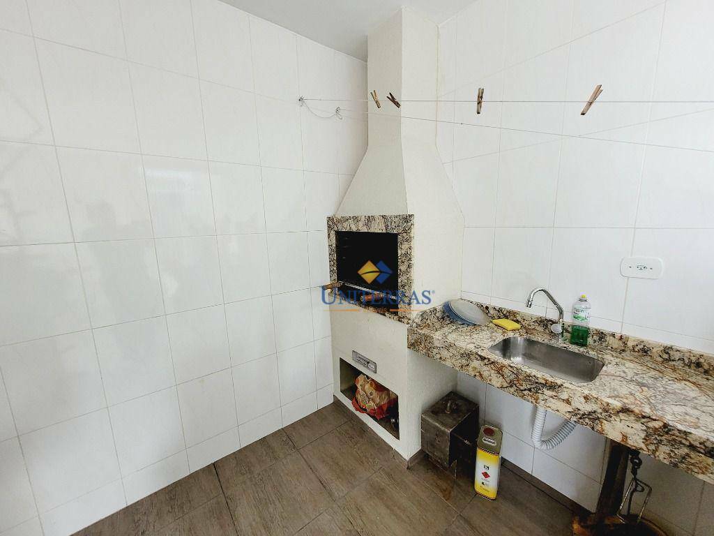 Sobrado à venda com 3 quartos, 128m² - Foto 4