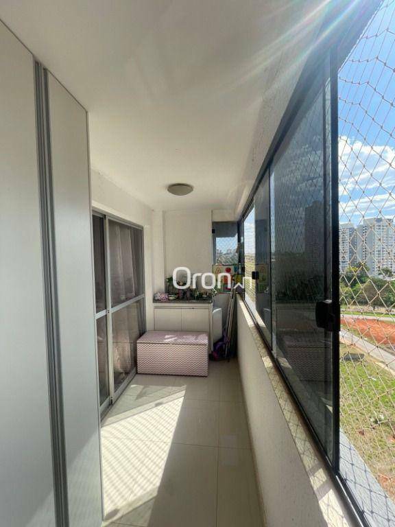 Apartamento à venda com 2 quartos, 62m² - Foto 3