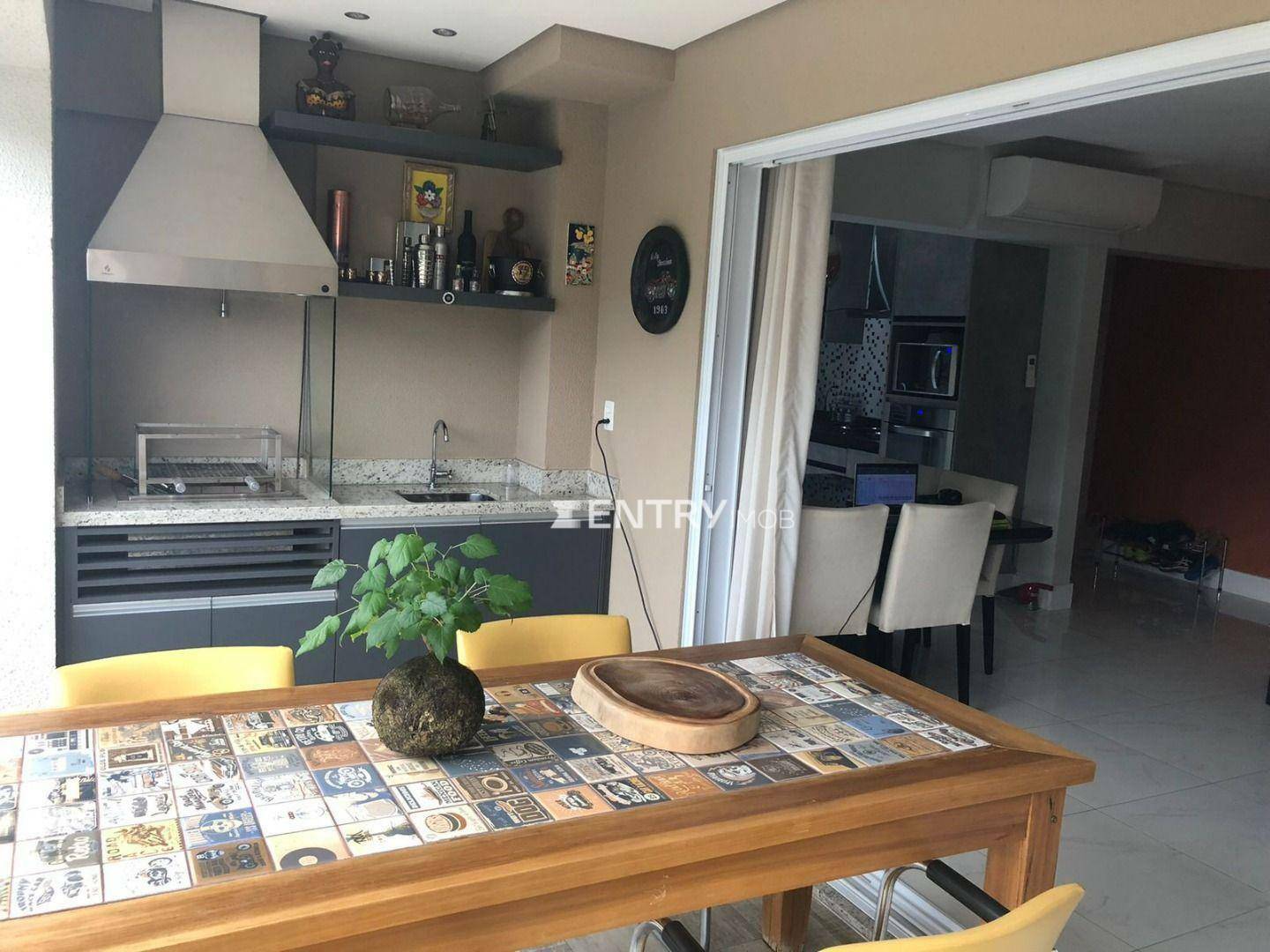 Apartamento à venda e aluguel com 3 quartos, 110m² - Foto 1