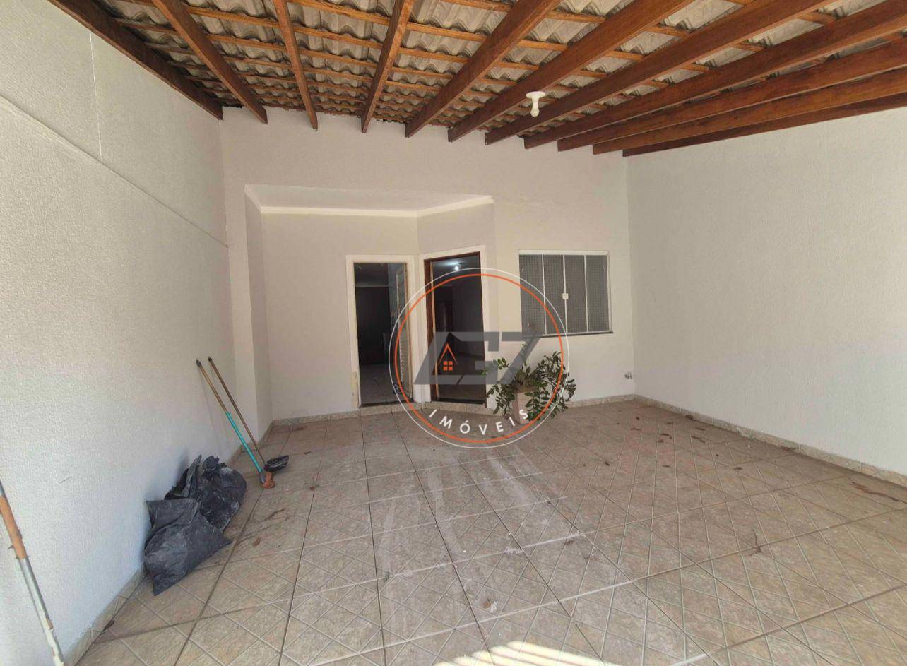 Casa, 4 quartos, 175 m² - Foto 2