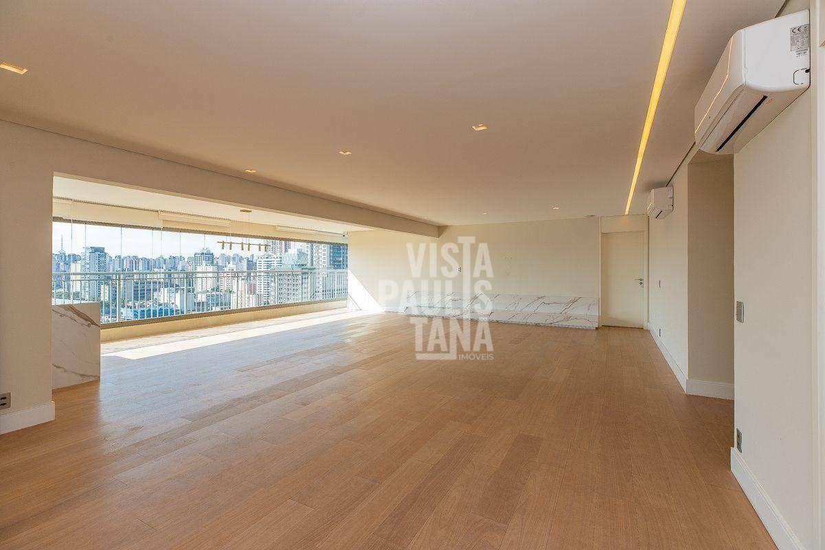 Apartamento à venda com 3 quartos, 244m² - Foto 2