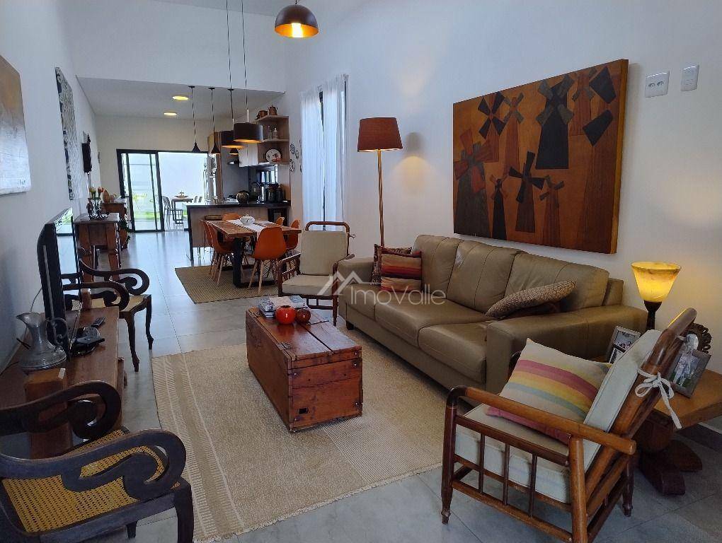 Casa de Condomínio à venda com 3 quartos, 158m² - Foto 3