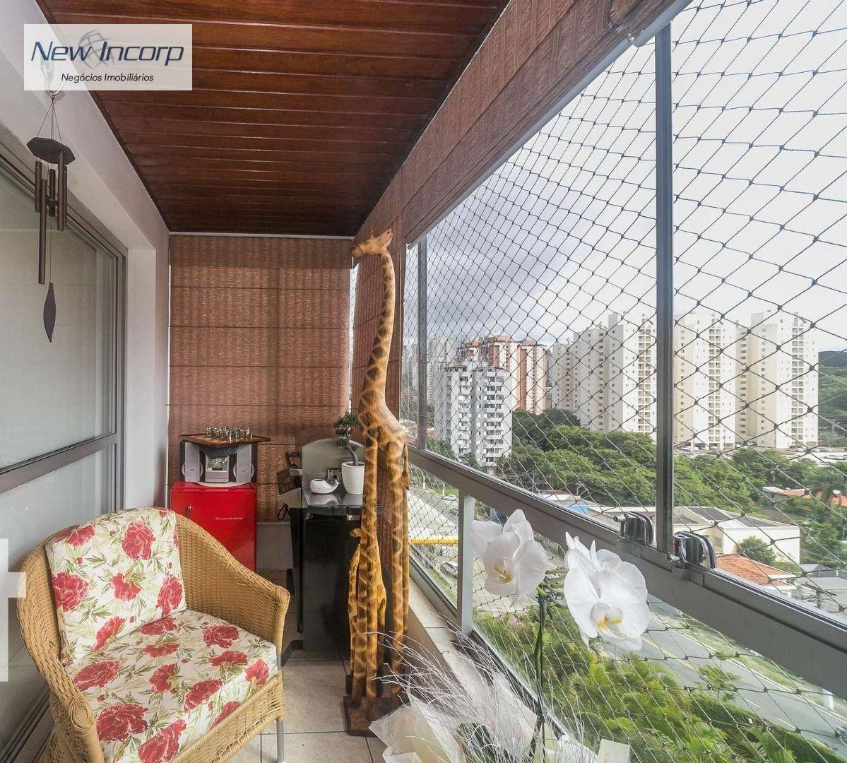 Apartamento à venda com 4 quartos, 198m² - Foto 2