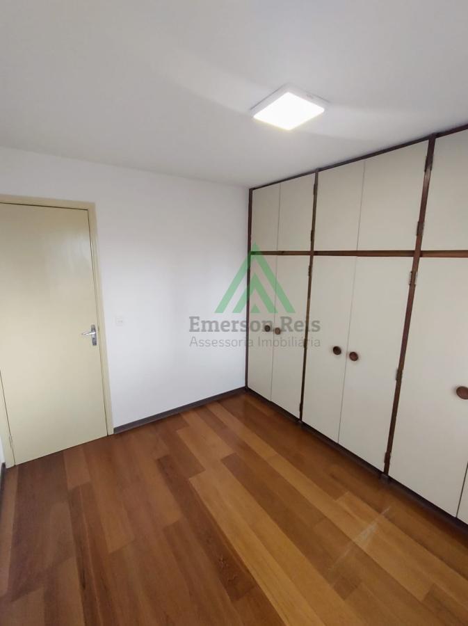 Apartamento à venda com 2 quartos, 70m² - Foto 9