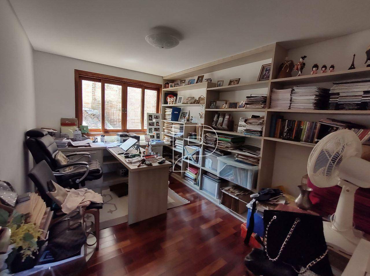 Casa de Condomínio à venda com 3 quartos, 320m² - Foto 8