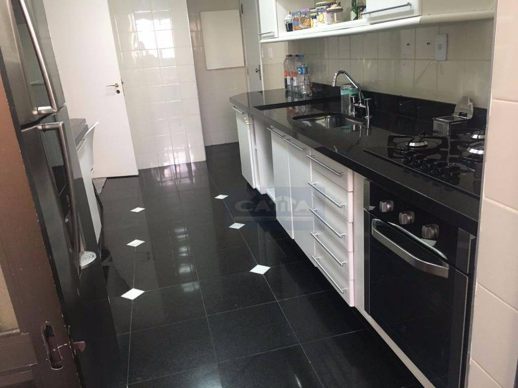 Apartamento à venda com 3 quartos, 122m² - Foto 17