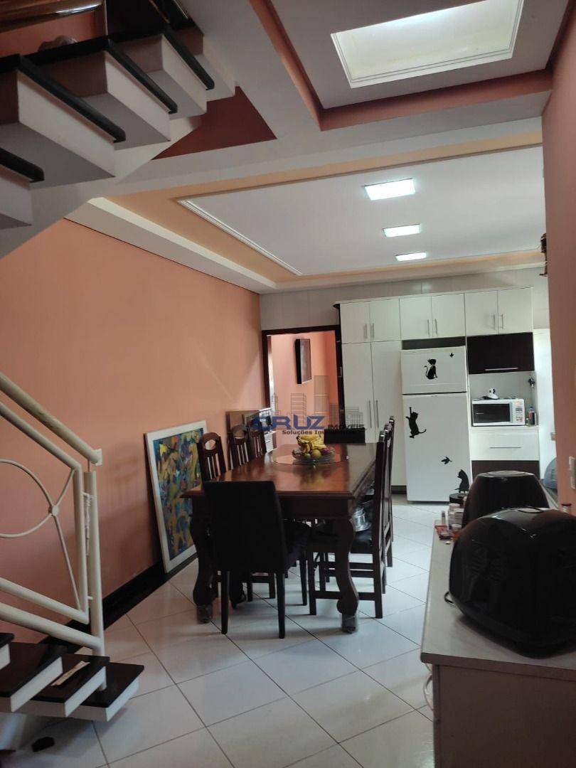 Sobrado à venda com 3 quartos, 199m² - Foto 3