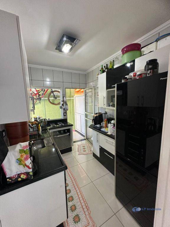 Casa de Condomínio à venda com 3 quartos, 90m² - Foto 9