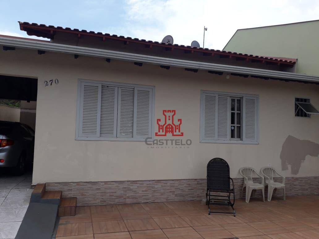 Casa à venda com 4 quartos, 190m² - Foto 3