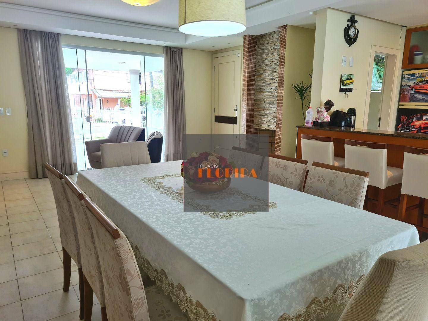Casa à venda com 4 quartos, 217m² - Foto 10
