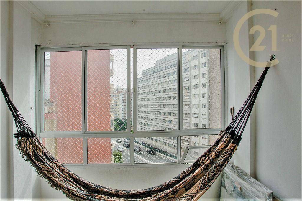 Apartamento à venda com 2 quartos, 64m² - Foto 2