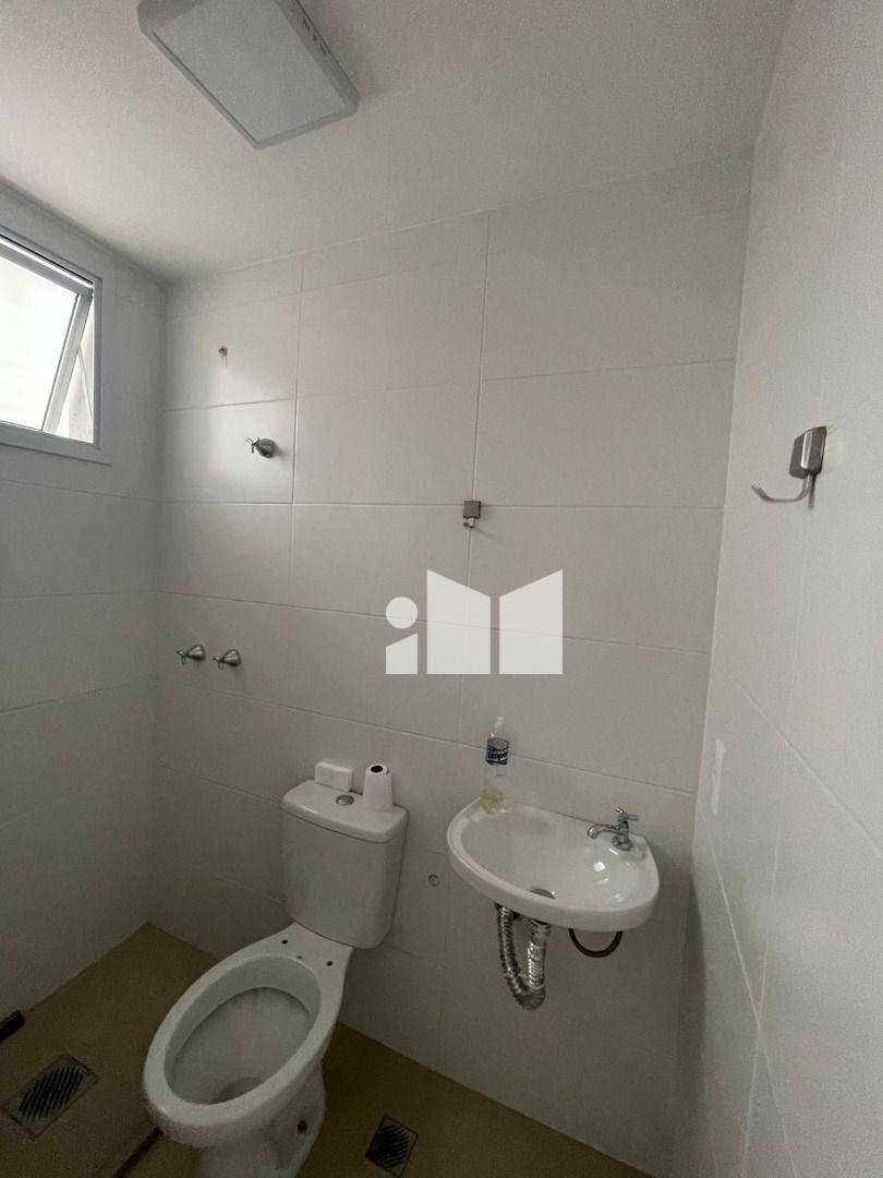 Apartamento para alugar com 3 quartos, 100m² - Foto 16