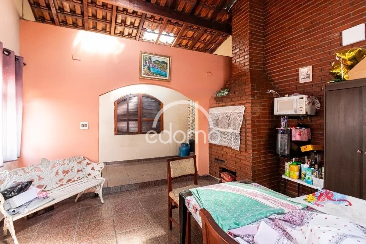 Casa para alugar com 4 quartos, 145m² - Foto 19