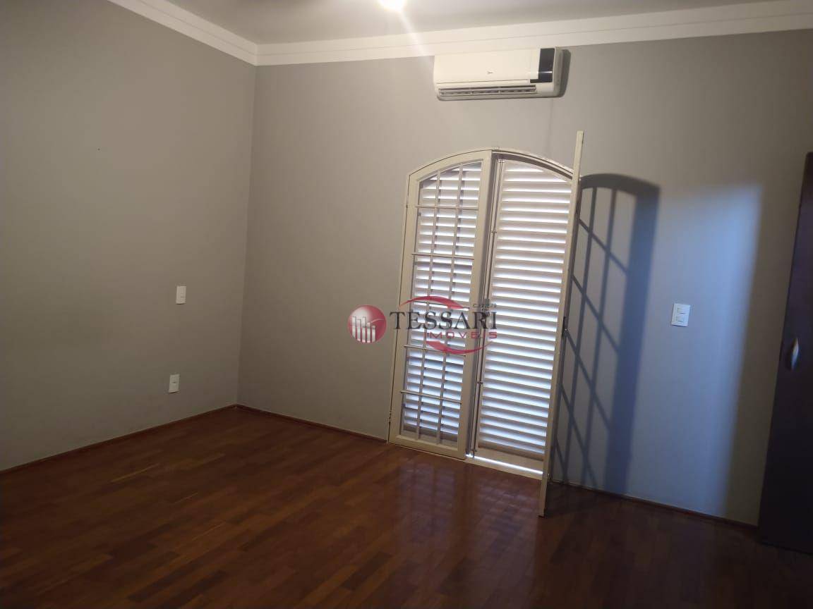 Casa, 3 quartos, 297 m² - Foto 4