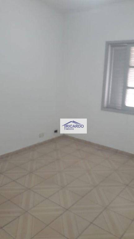 Casa para alugar com 3 quartos, 280m² - Foto 12