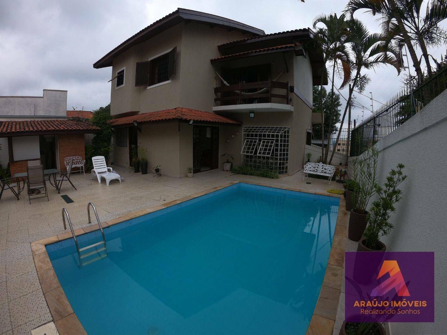 Casa à venda com 3 quartos, 378m² - Foto 2