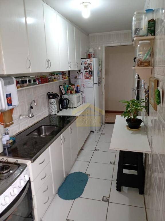 Apartamento à venda com 3 quartos, 80m² - Foto 12