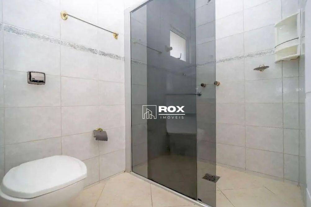 Casa para alugar com 4 quartos, 392m² - Foto 10