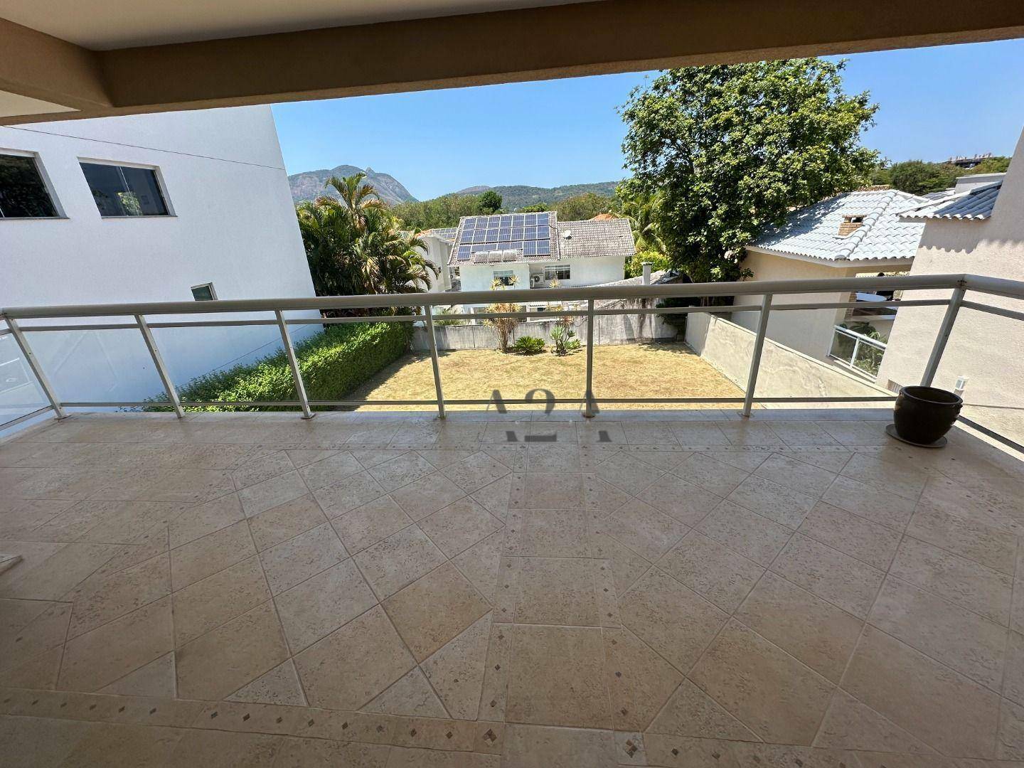 Casa de Condomínio à venda com 4 quartos, 292m² - Foto 8