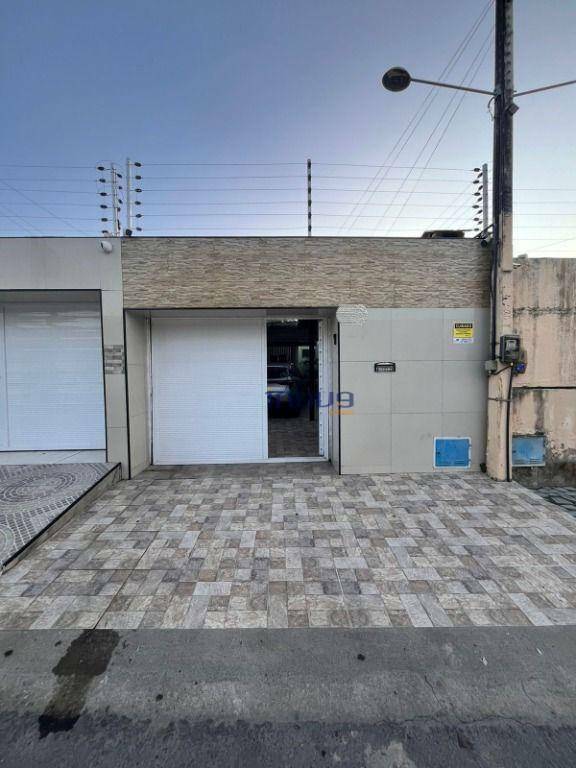 Casa à venda com 3 quartos, 162M2 - Foto 2