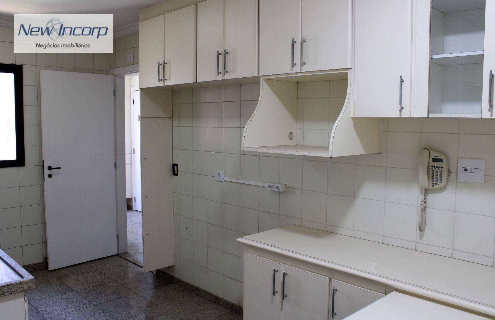 Apartamento à venda com 3 quartos, 127m² - Foto 4