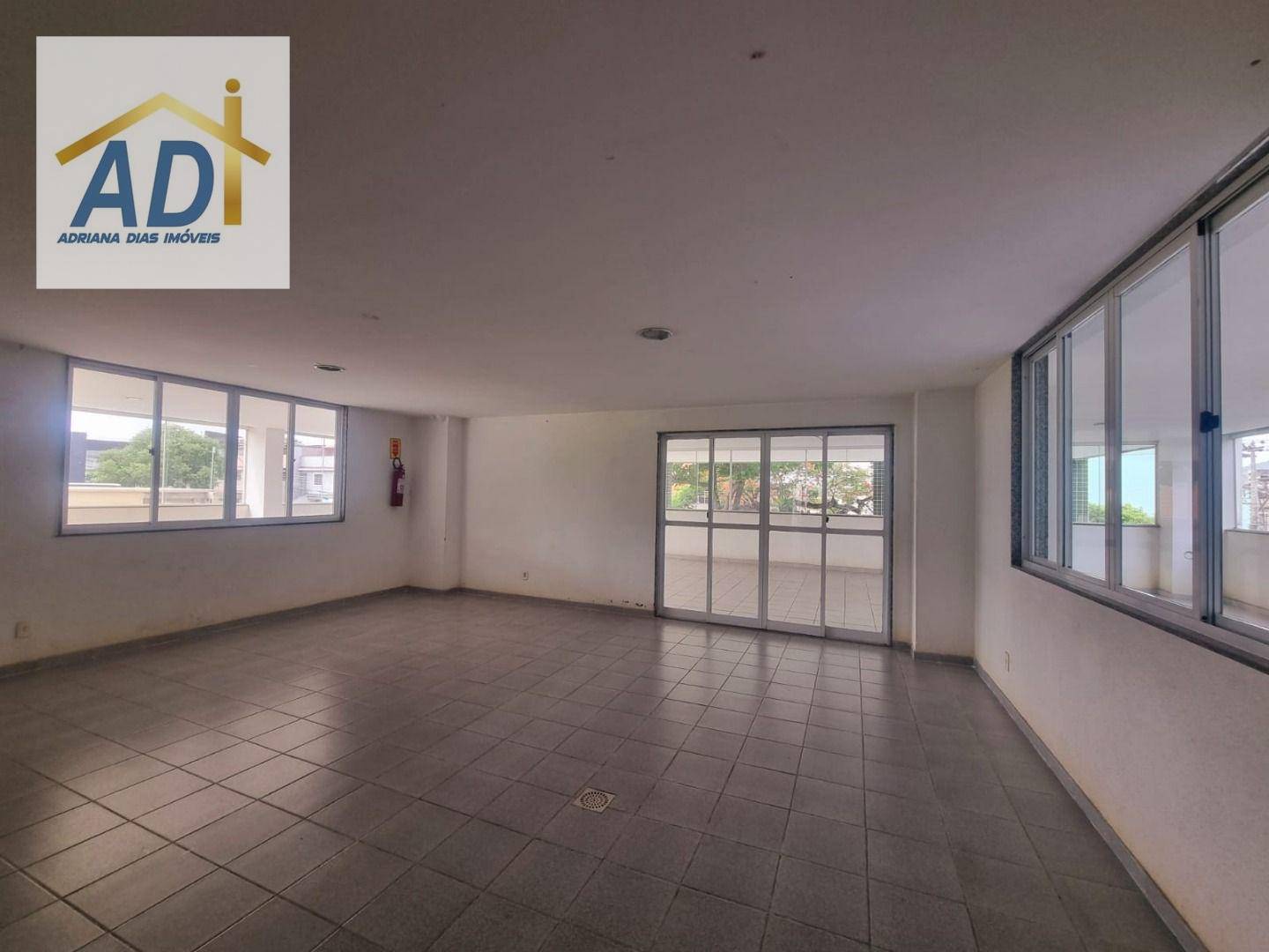 Apartamento à venda com 3 quartos, 145m² - Foto 21