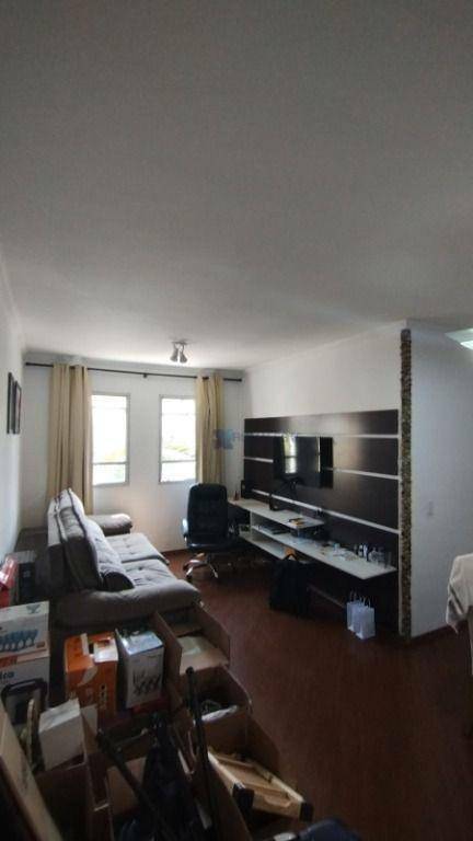 Apartamento à venda com 3 quartos, 64m² - Foto 2