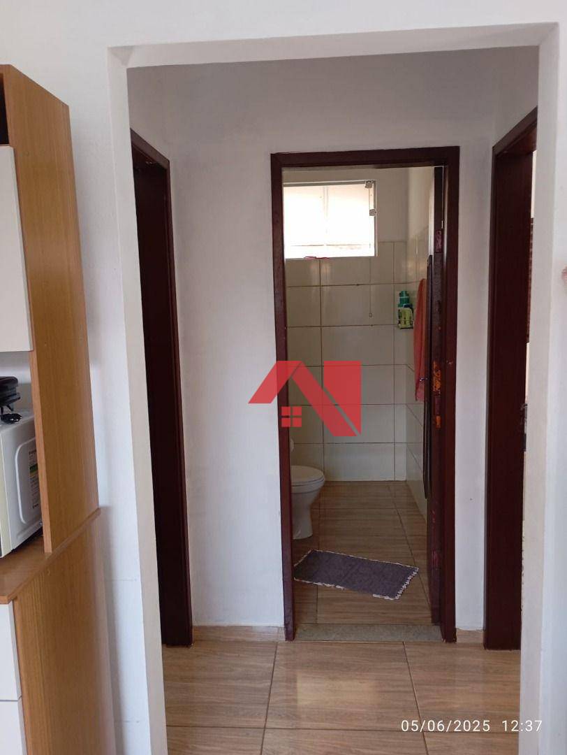 Casa para alugar com 2 quartos, 57m² - Foto 2