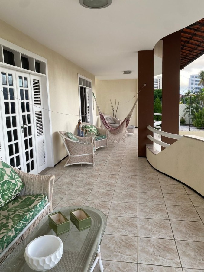 Casa para alugar com 5 quartos, 435m² - Foto 6