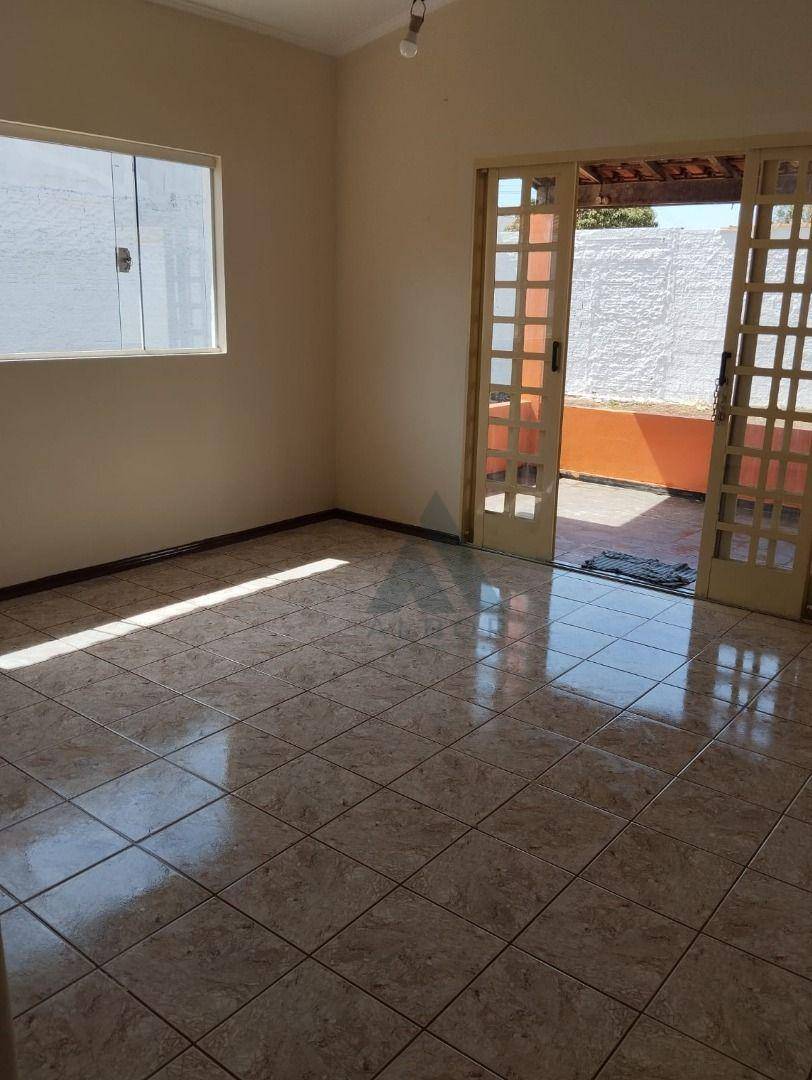 Chácara, 3 quartos, 751 m² - Foto 3