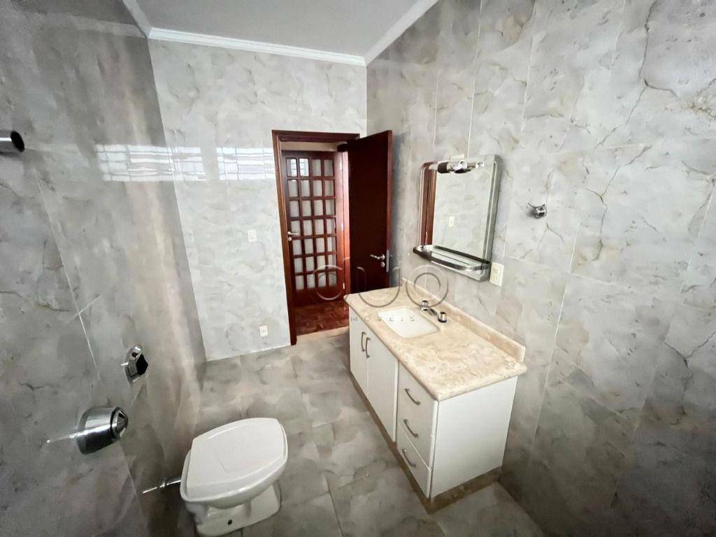 Casa à venda com 3 quartos, 200m² - Foto 19