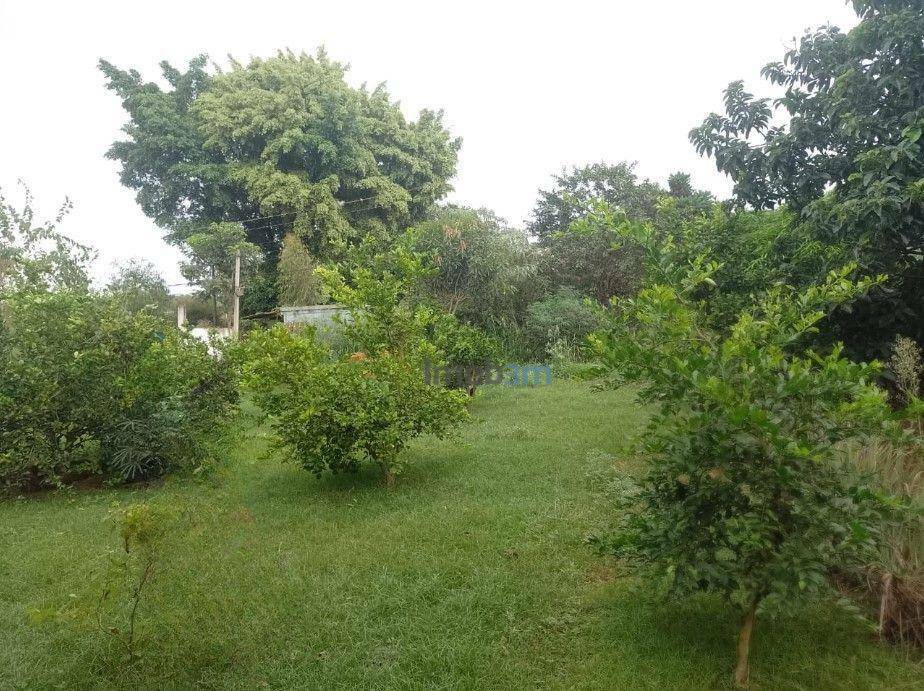 Chácara à venda com 3 quartos, 200m² - Foto 17