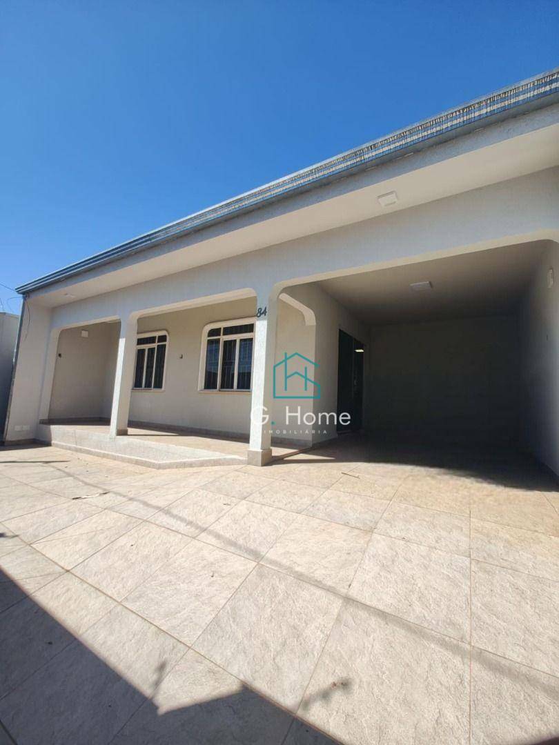 Casa, 3 quartos, 174 m² - Foto 1