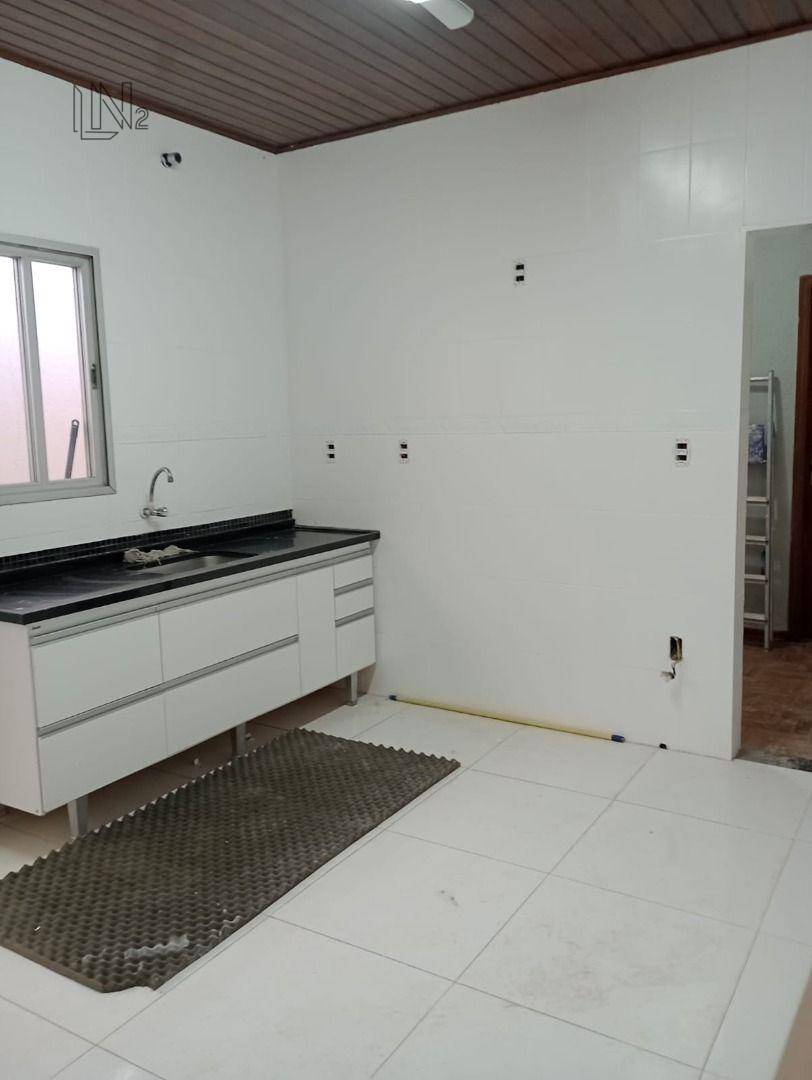 Casa à venda com 2 quartos, 108m² - Foto 5