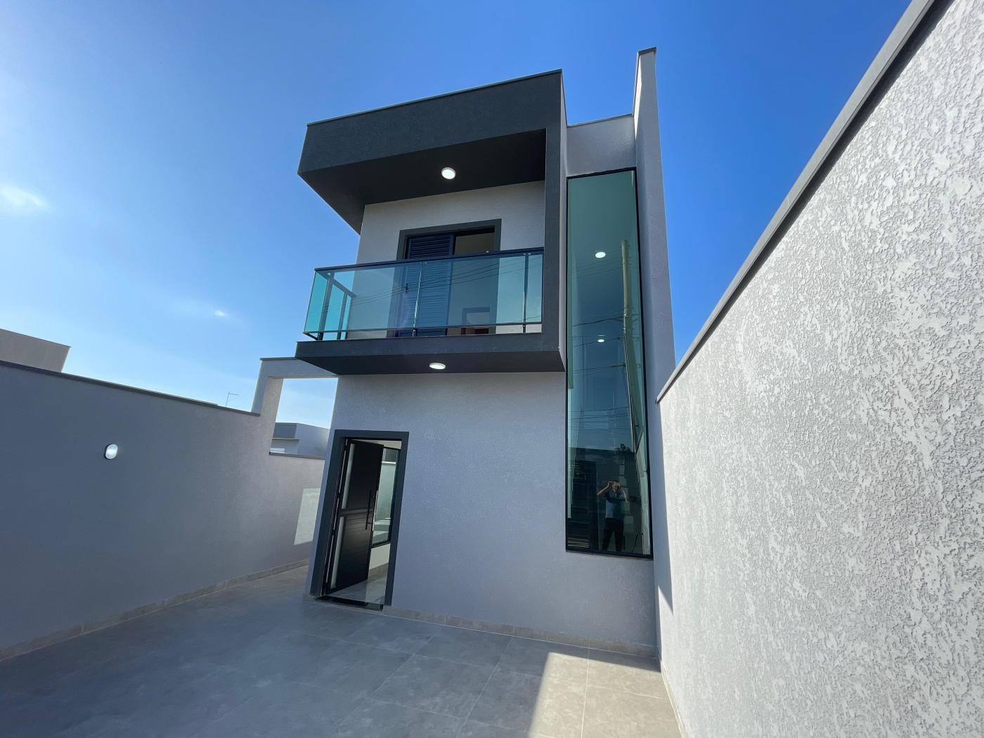 Casa à venda com 3 quartos, 125m² - Foto 1