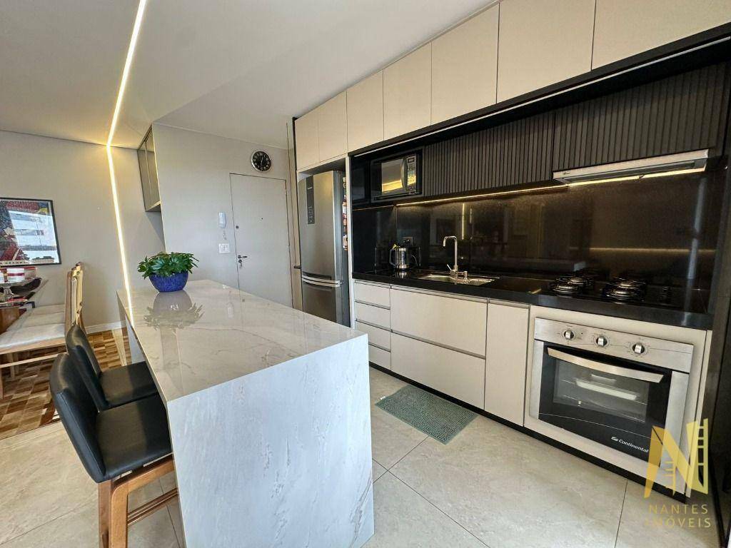 Apartamento à venda com 2 quartos, 76m² - Foto 12