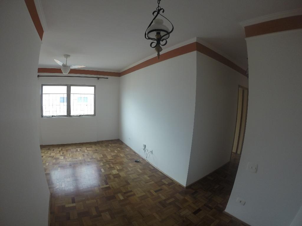 Apartamento à venda e aluguel com 2 quartos, 70m² - Foto 10