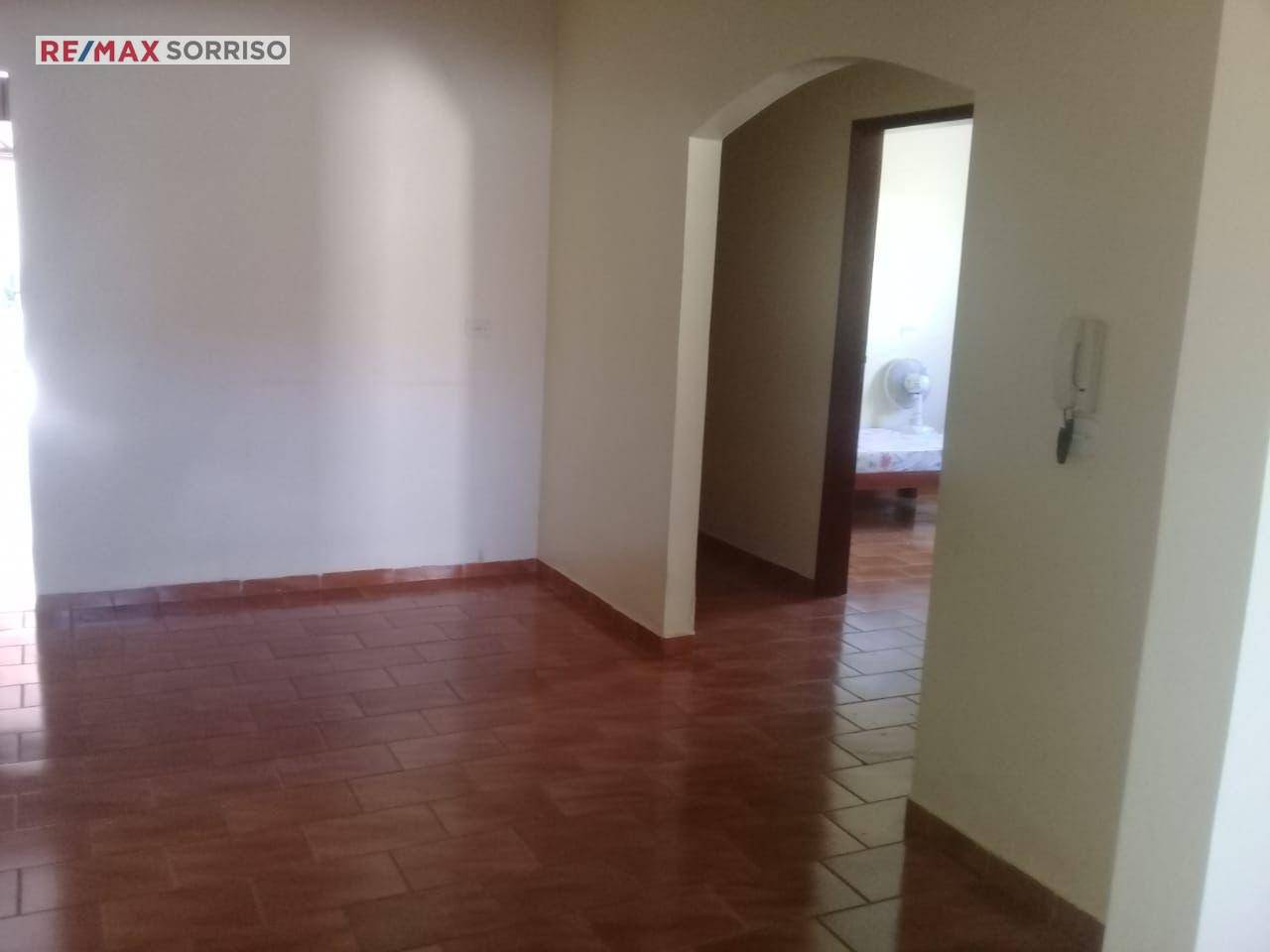 Casa à venda com 3 quartos, 200m² - Foto 4