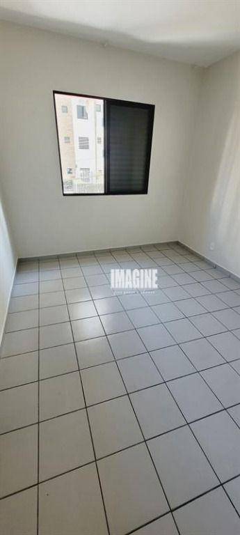 Apartamento para alugar com 2 quartos, 52m² - Foto 4