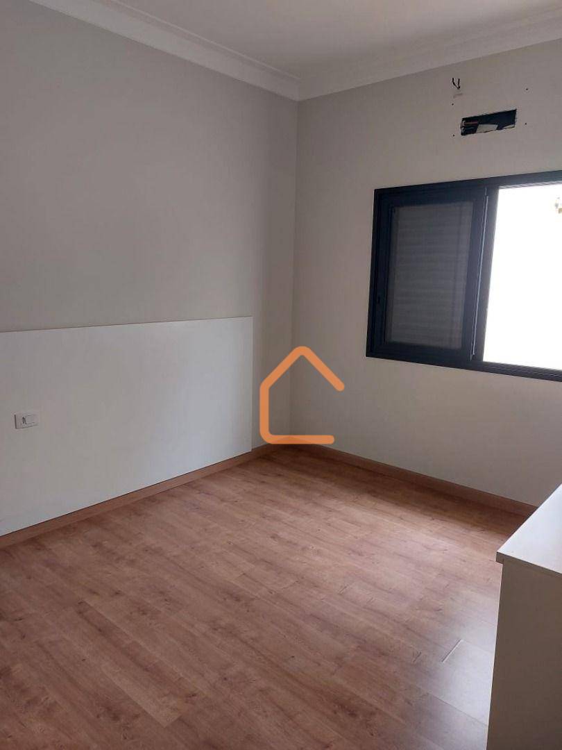 Casa à venda com 4 quartos, 213m² - Foto 7