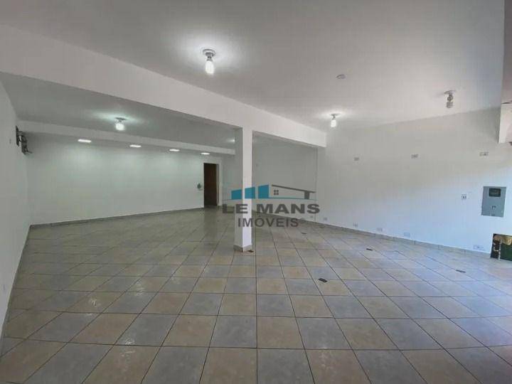 Casa para alugar com 3 quartos, 252m² - Foto 16