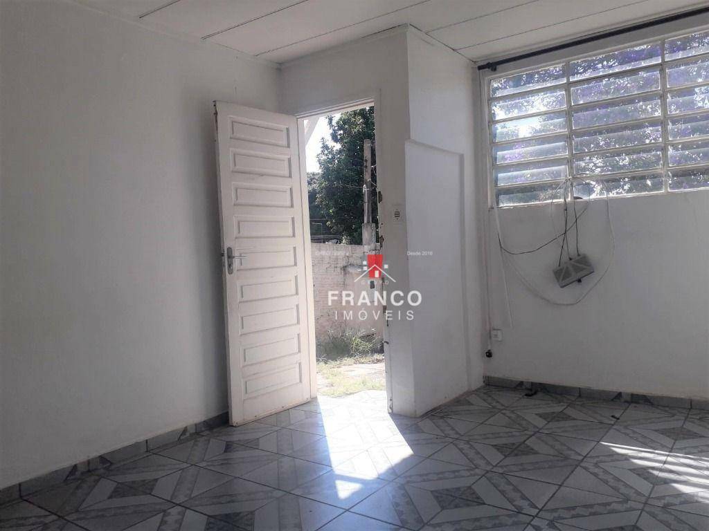 Casa à venda com 3 quartos, 116m² - Foto 11