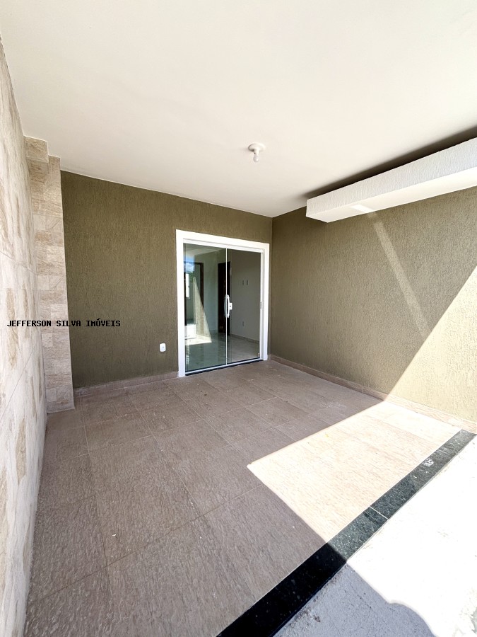 Casa à venda com 2 quartos, 6m² - Foto 3