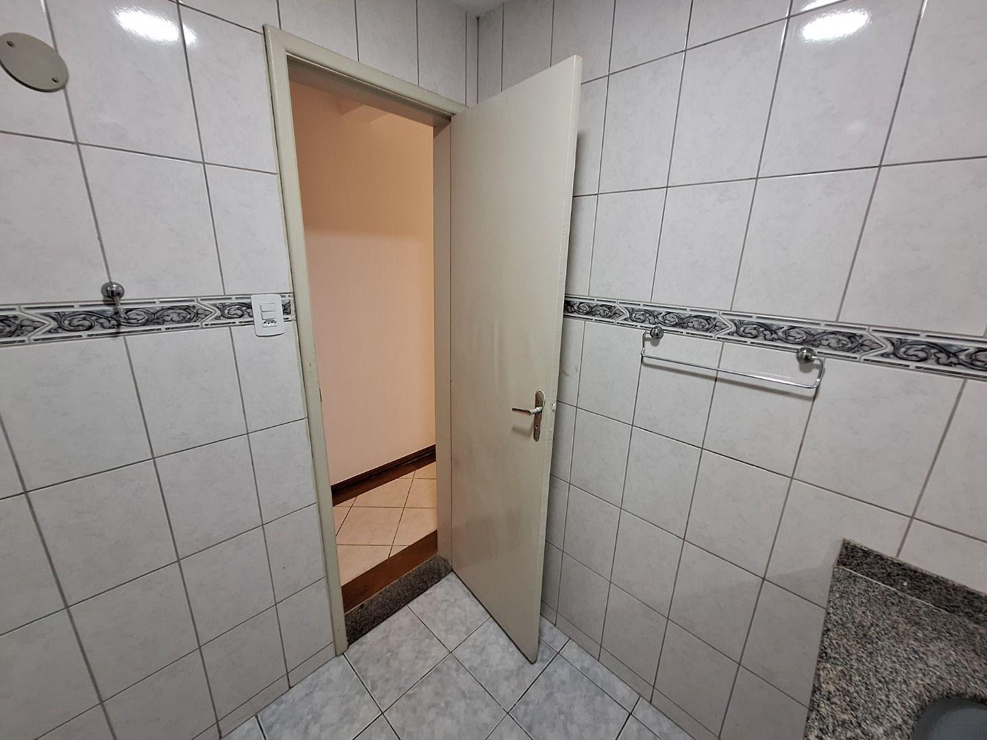 Apartamento à venda com 3 quartos, 110m² - Foto 22