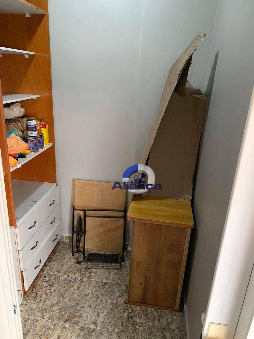 Apartamento à venda e aluguel com 3 quartos, 100m² - Foto 4