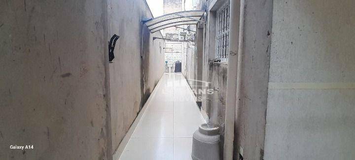 Casa à venda com 5 quartos, 200m² - Foto 55