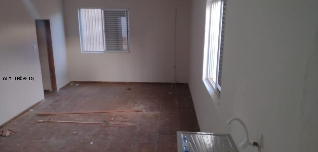 Casa à venda com 3 quartos, 200m² - Foto 15