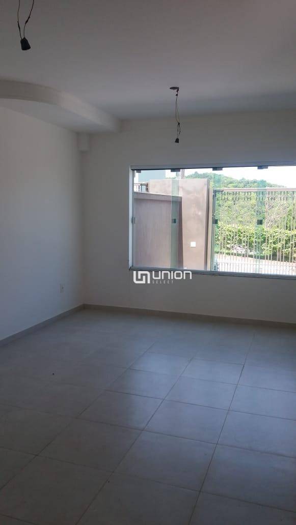 Sobrado à venda com 3 quartos, 140M2 - Foto 3