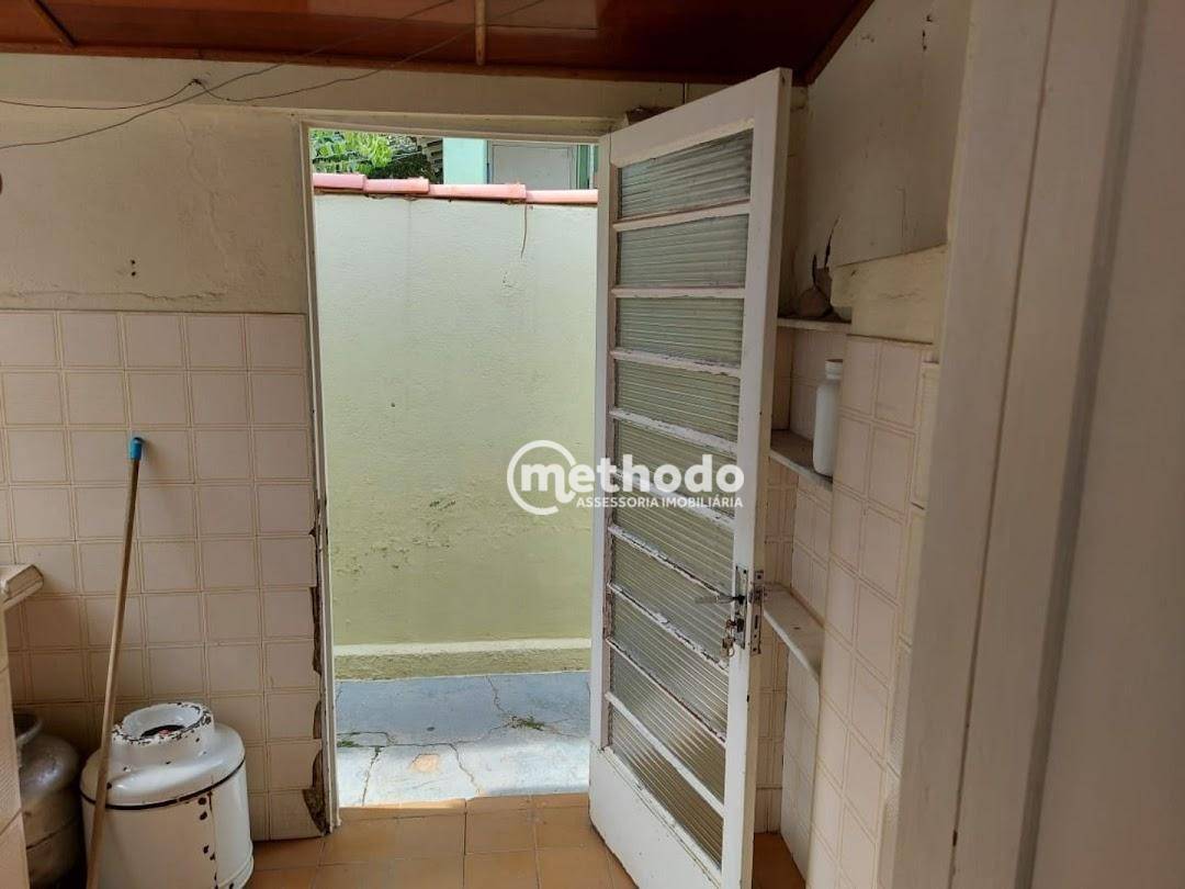 Casa à venda com 2 quartos, 240m² - Foto 13